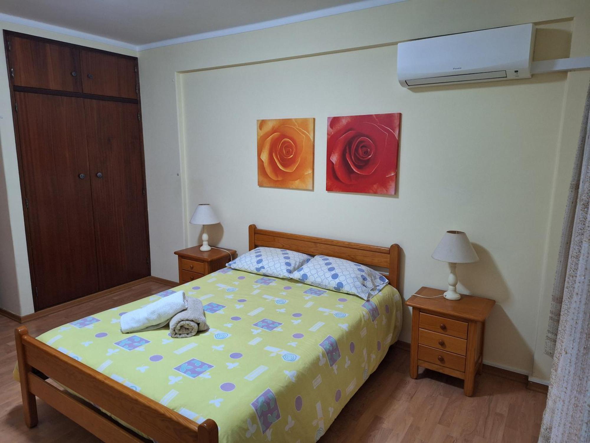 Center House Apartment Фаро Екстериор снимка