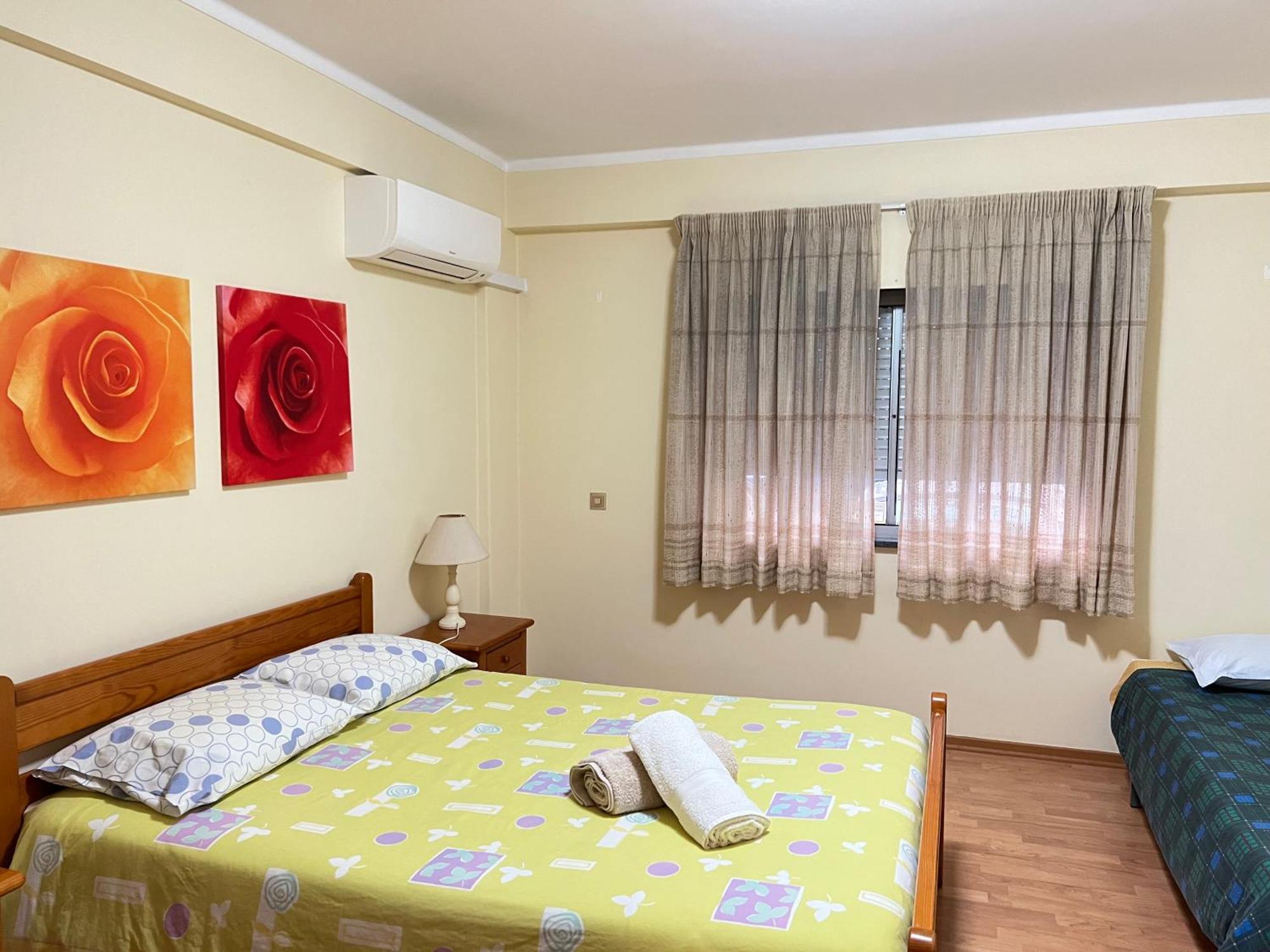 Center House Apartment Фаро Екстериор снимка